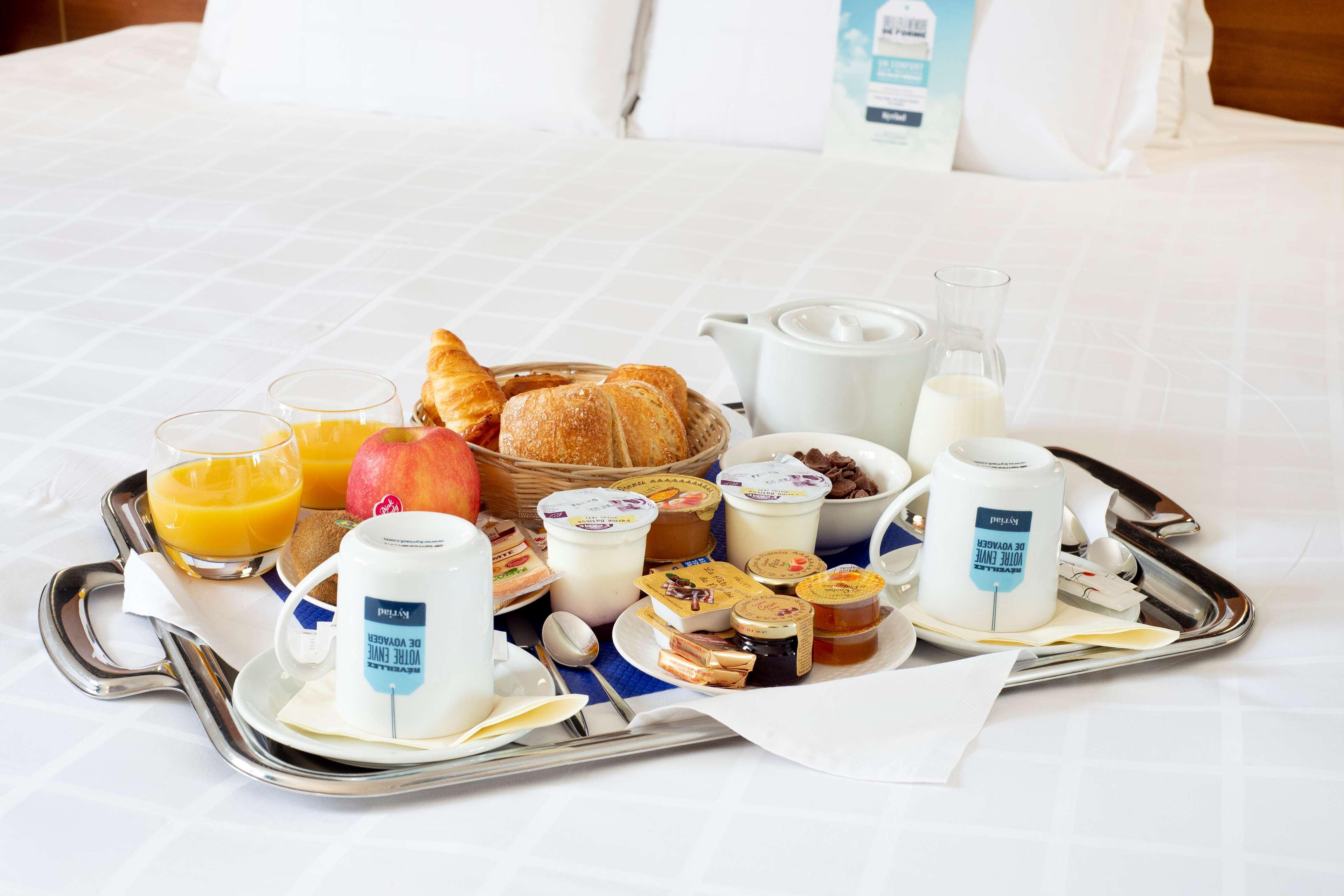Kyriad Hotel Clermont Ferrand Centre Ngoại thất bức ảnh