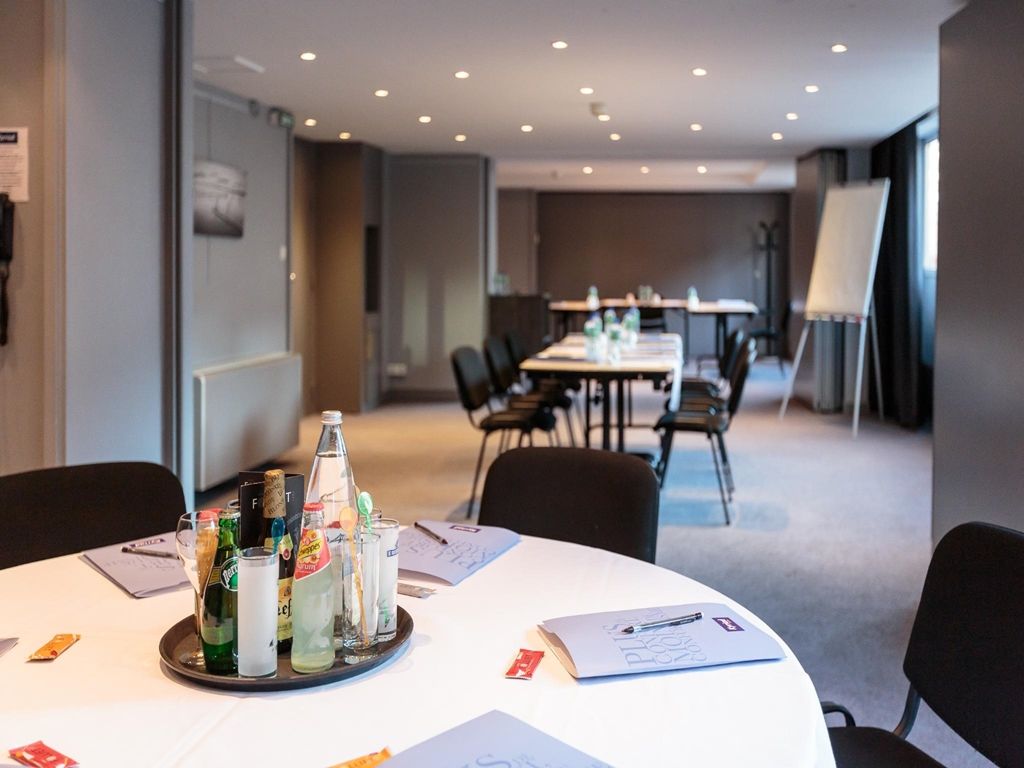 Kyriad Hotel Clermont Ferrand Centre Ngoại thất bức ảnh